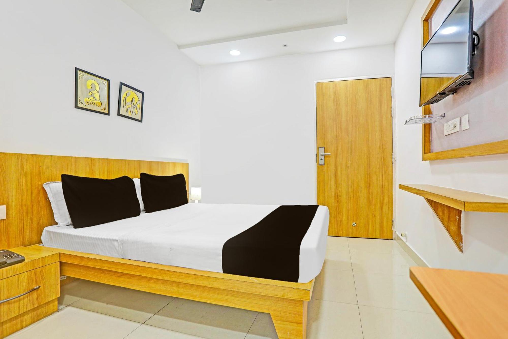 Super Hotel O Raipur Luaran gambar